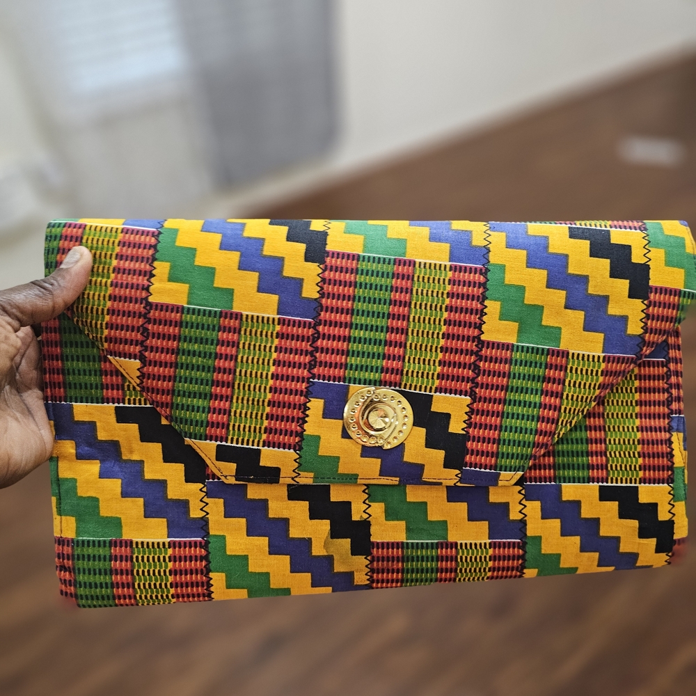 Colorful Patterned Clutch - Picture 4 of 4